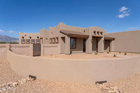 8695 E Three Canyons Rd, Hereford, AZ 85615 photo 2