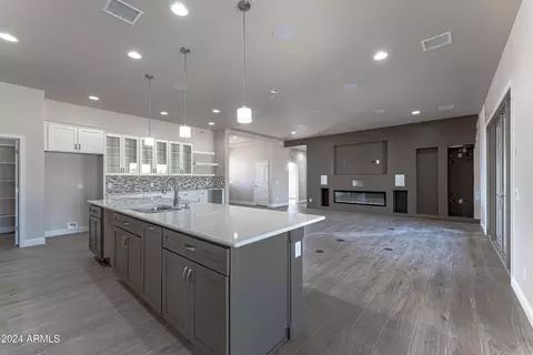 8695 E Three Canyons Rd, Hereford, AZ 85615 photo 4