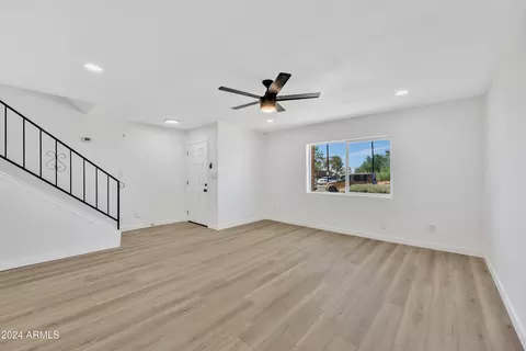 10411 N 11th Ave #27, Phoenix, AZ 85021 photo 4