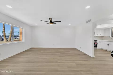 10411 N 11th Ave #27, Phoenix, AZ 85021 photo 5