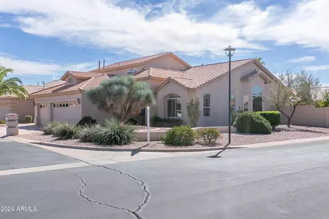 9433 E Rocky Lake Dr, Sun Lakes, AZ 85248