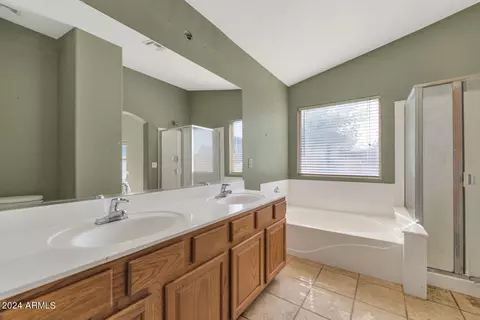 4044 S Summer Ct, Gilbert, AZ 85297 photo 11