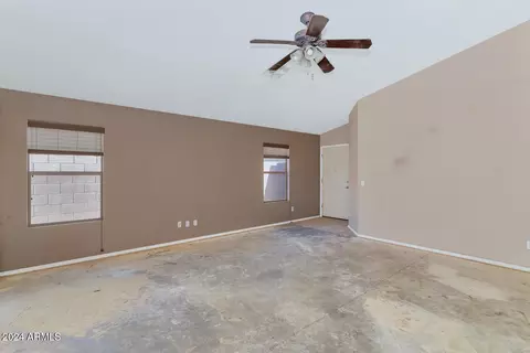4044 S Summer Ct, Gilbert, AZ 85297 photo 4