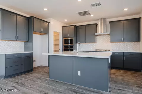 1462 E Tiffany Ct, Gilbert, AZ 85298 photo 2