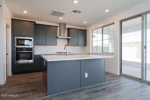1462 E Tiffany Ct, Gilbert, AZ 85298 photo 3