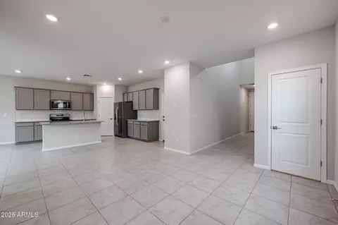 Entry Way - 2646 E Bluff Spring Ave, Apache Junction, AZ 85119 photo 2 of 3