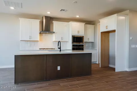 1456 E Tiffany Ct, Gilbert, AZ 85298 photo 2