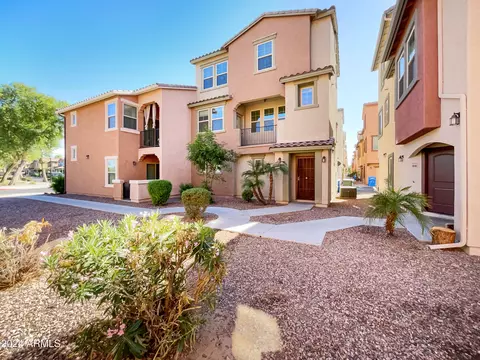 1842 N 77th Gln, Phoenix, AZ 85035