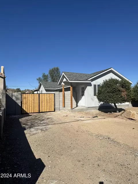 532 E Vogel Ave, Phoenix, AZ 85020