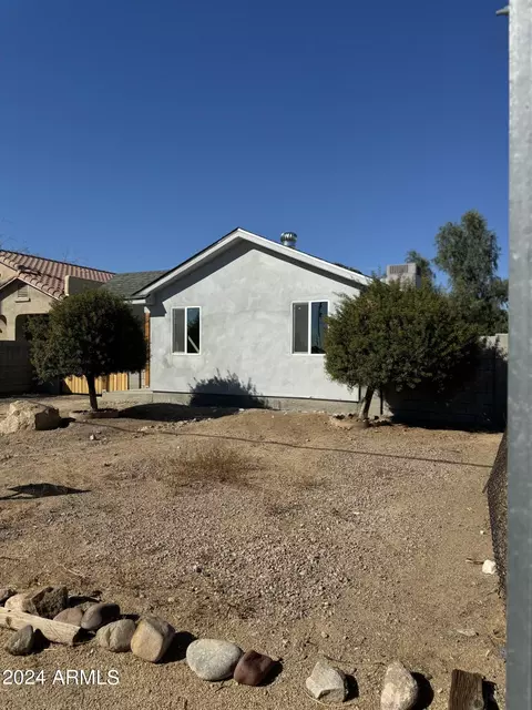 532 E Vogel Ave, Phoenix, AZ 85020 photo 2