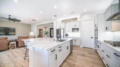 10714 E Thornton Ave, Mesa, AZ 85212 photo 4