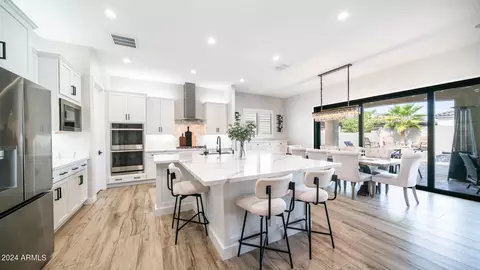 10714 E Thornton Ave, Mesa, AZ 85212 photo 2