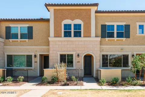 2630 S Equestrian Dr #108, Gilbert, AZ 85295