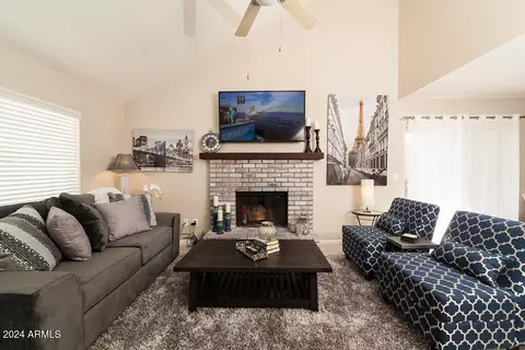222 W Brown Rd #15, Mesa, AZ 85201