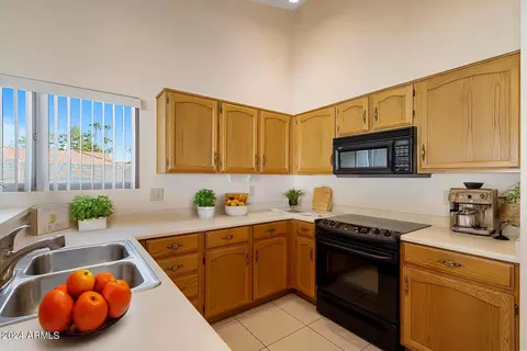 5654 E Fairfield St, Mesa, AZ 85205 photo 3