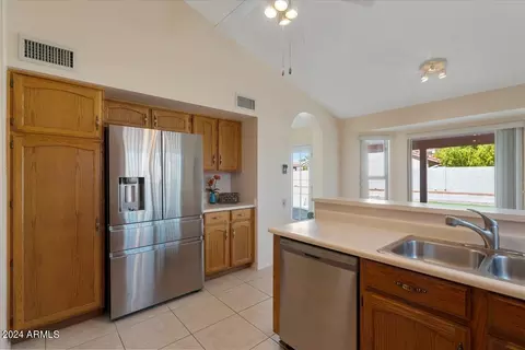 5654 E Fairfield St, Mesa, AZ 85205 photo 8