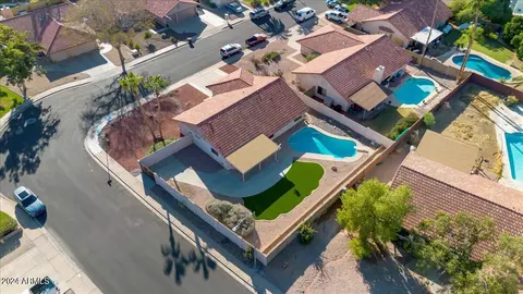 5654 E Fairfield St, Mesa, AZ 85205
