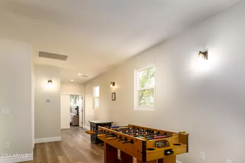 Entry Way - 1004 E Tempe Dr, Tempe, AZ 85281 photo 3 of 5