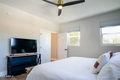 Bedroom - 1004 E Tempe Dr, Tempe, AZ 85281 photo 2 of 7