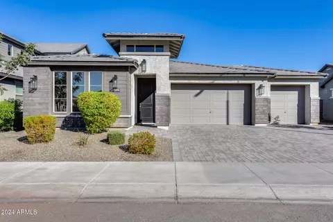 11676 W Parkway Ln, Avondale, AZ 85323