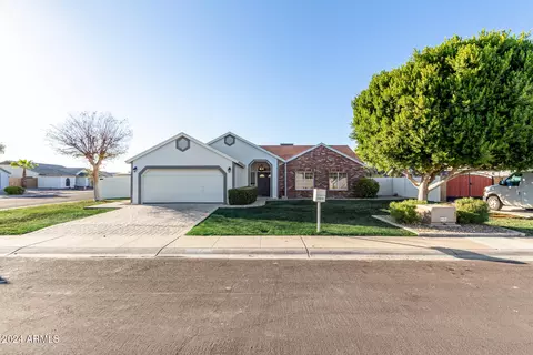 15274 N 63rd Ln, Glendale, AZ 85306