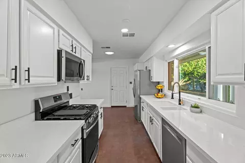 1954 E Missouri Ave, Phoenix, AZ 85016 photo 9