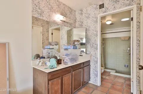 2822 E North Ln, Phoenix, AZ 85028 photo 25