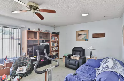 2822 E North Ln, Phoenix, AZ 85028 photo 12