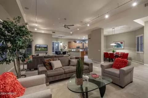 6947 E Thirsty Cactus Ln, Scottsdale, AZ 85266