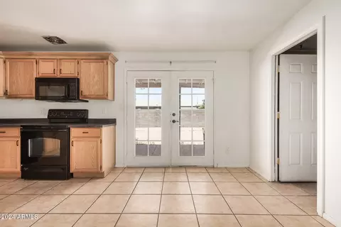 4635 N 80th Dr, Phoenix, AZ 85033 photo 12