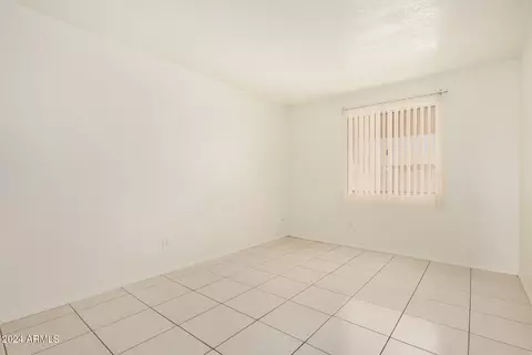 4635 N 80th Dr, Phoenix, AZ 85033 photo 16