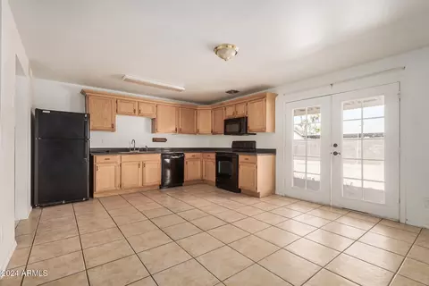 4635 N 80th Dr, Phoenix, AZ 85033 photo 13