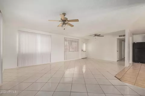 4635 N 80th Dr, Phoenix, AZ 85033 photo 9