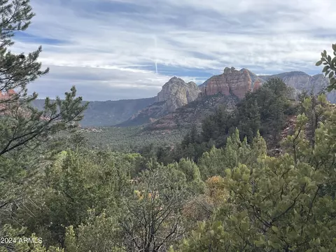 10 Sky Ridge Ct #10, Sedona, AZ 86336