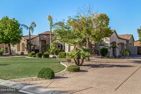 Exterior - 2968 E Latham Way, Gilbert, AZ 85297 photo 7 of 35