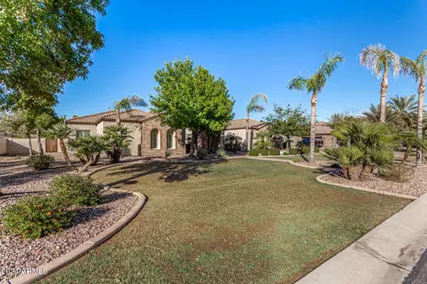 Exterior - 2968 E Latham Way, Gilbert, AZ 85297 photo 10 of 35