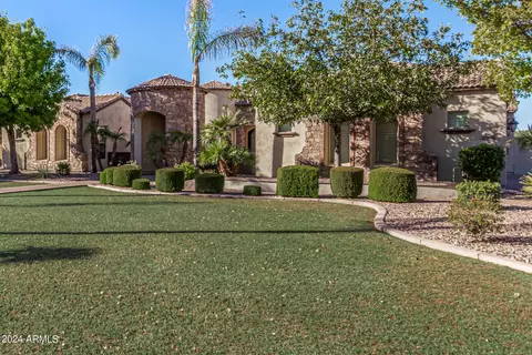 Exterior - 2968 E Latham Way, Gilbert, AZ 85297 photo 9 of 35
