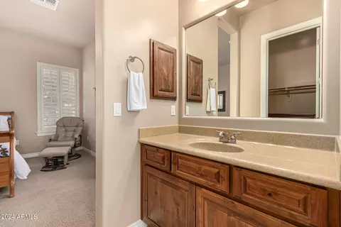Bath - 2968 E Latham Way, Gilbert, AZ 85297 photo 6 of 9