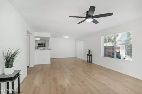 13225 N 3rd Pl, Phoenix, AZ 85022 photo 5