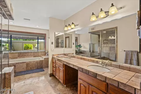 Bath - 5345 E Mclellan Rd #24, Mesa, AZ 85205 photo 1 of 8