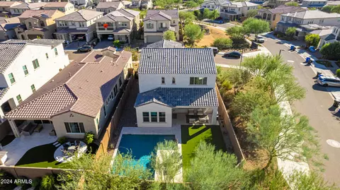 3402 E Crest Ln, Phoenix, AZ 85050 photo 53