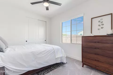 3402 E Crest Ln, Phoenix, AZ 85050 photo 31