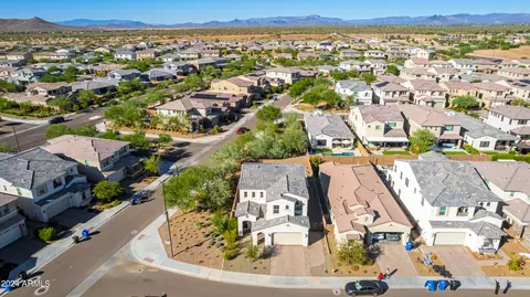 3402 E Crest Ln, Phoenix, AZ 85050 photo 44