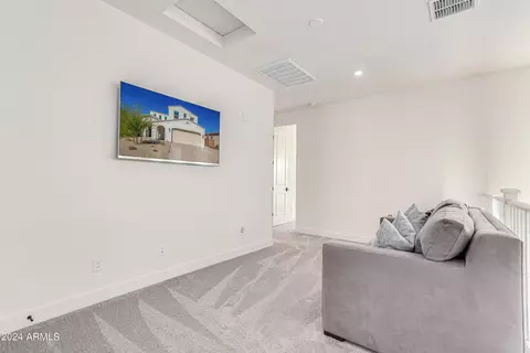 3402 E Crest Ln, Phoenix, AZ 85050 photo 20