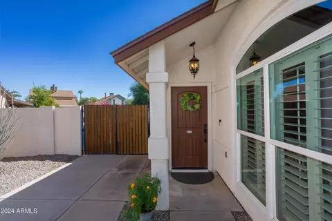 719 N Criss St, Chandler, AZ 85226