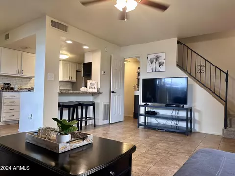 1213 E Lawrence Ln, Phoenix, AZ 85020 photo 7