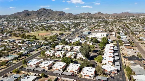 1213 E Lawrence Ln, Phoenix, AZ 85020 photo 23