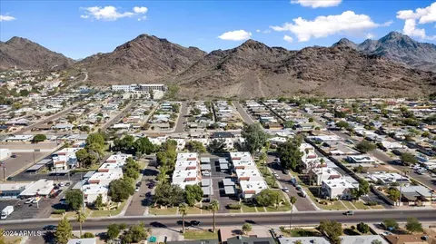 1213 E Lawrence Ln, Phoenix, AZ 85020 photo 22