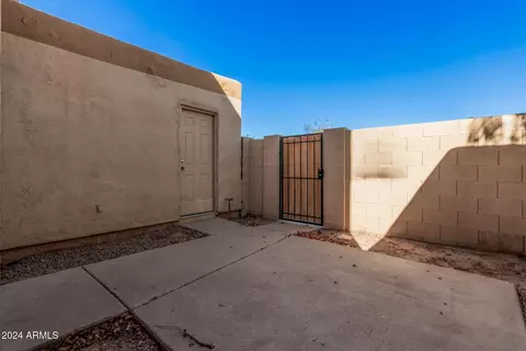 4425 E Riverside St, Phoenix, AZ 85040 photo 3