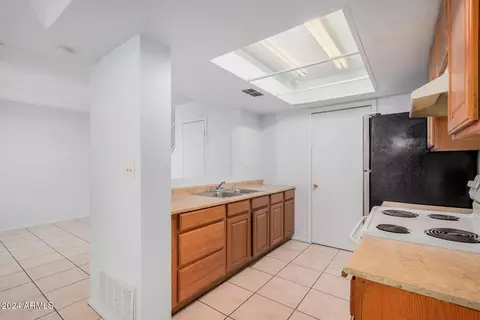 4425 E Riverside St, Phoenix, AZ 85040 photo 9